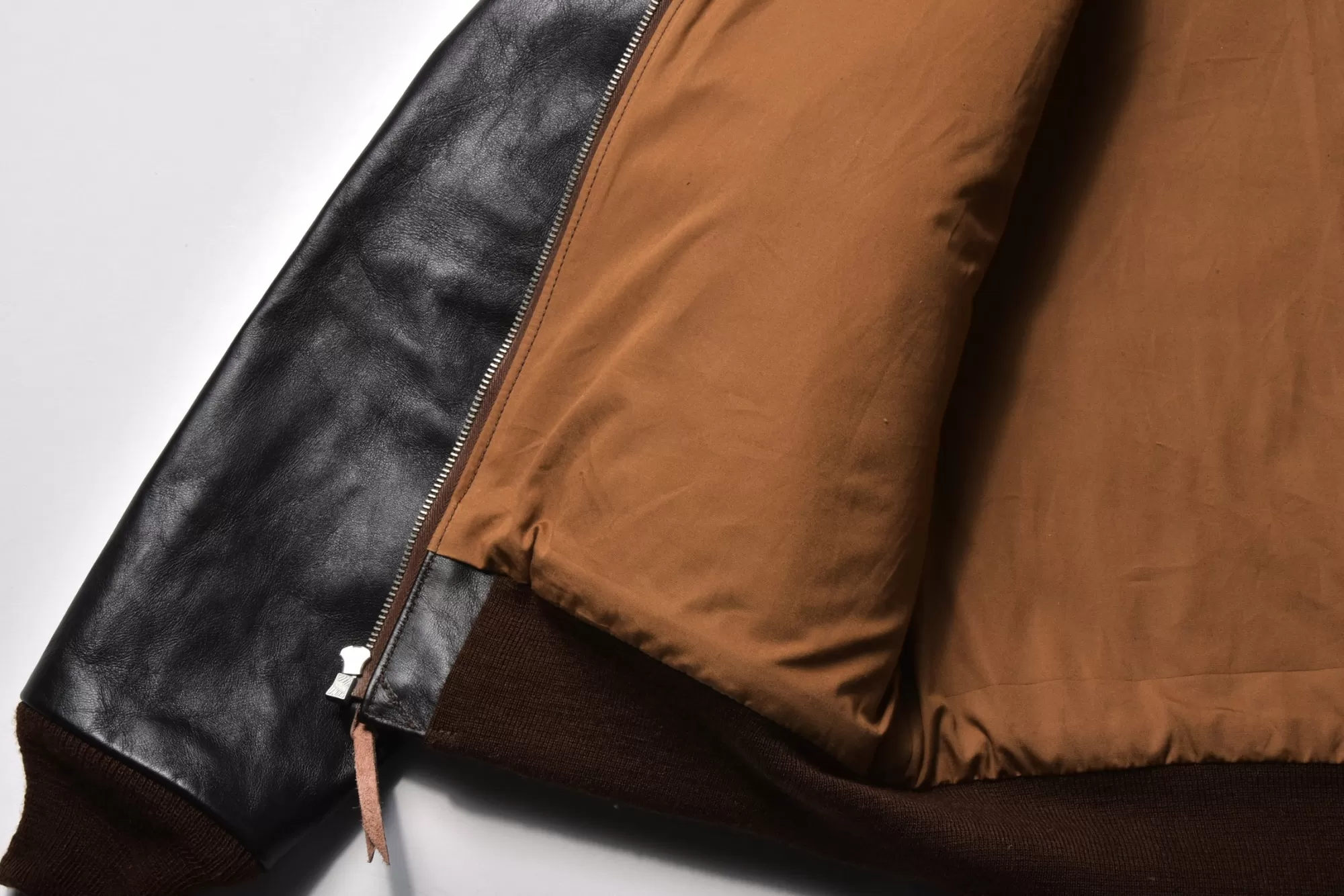The Real McCoy's Leather^Type A-2 Real Mccoy Mfg. Co. (Model 220) 051 Seal Brown