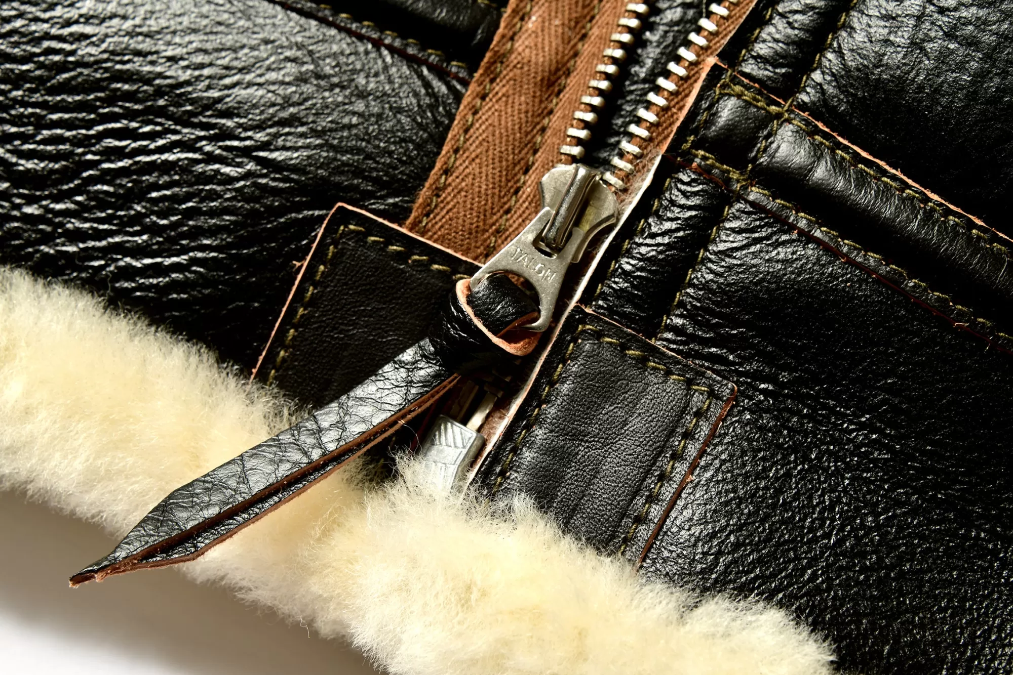 The Real McCoy's Leather^Type B-3 Real Mccoy Mfg. Co. 051 Seal Brown