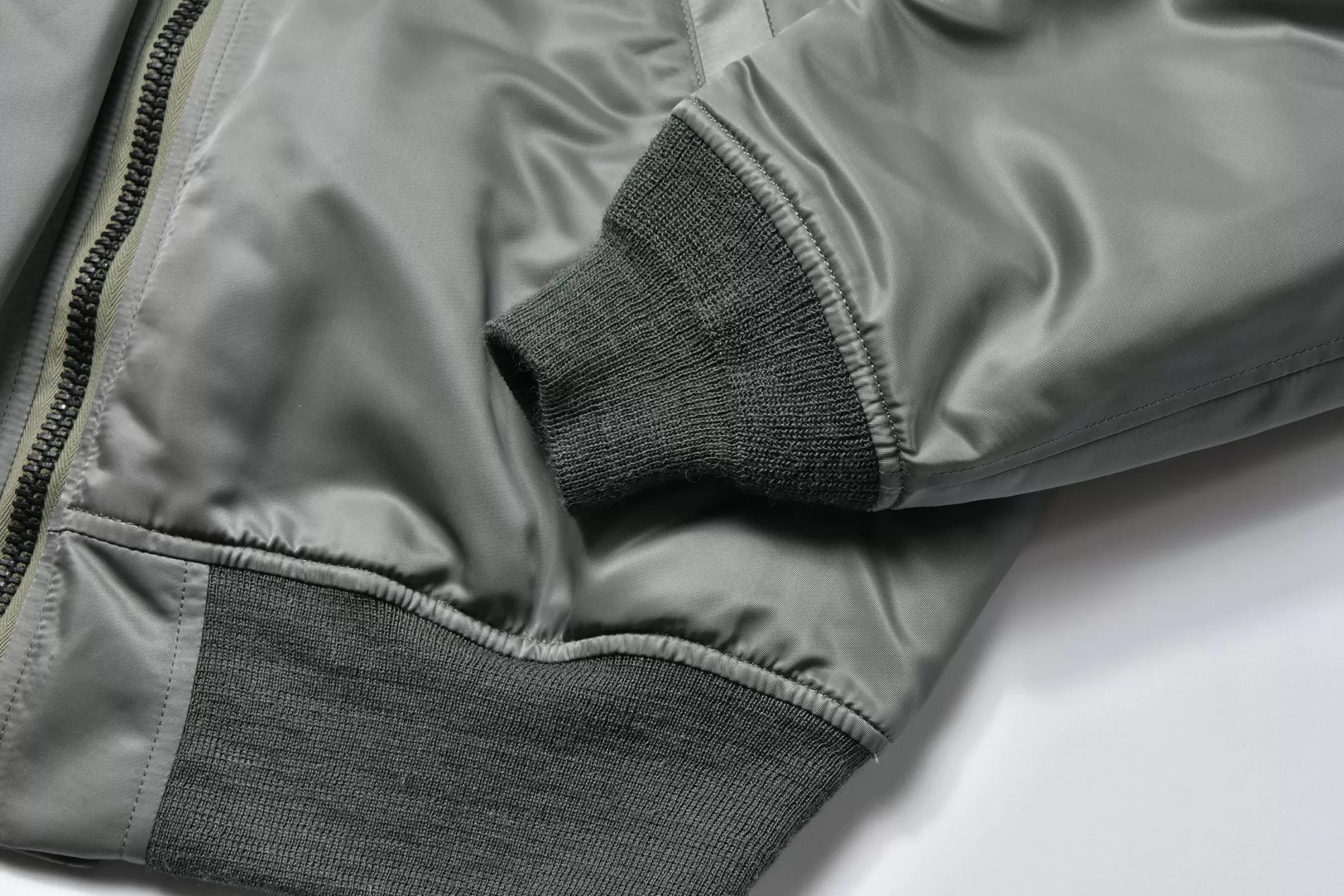 The Real McCoy's Military^Type Ma-1 Real Mccoy Mfg. Co. 027 SILVER GRAY